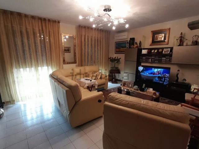 Case e ville in vendita di 377 m²