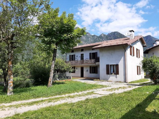 Case e ville in vendita di 379 m² in Strada Regionale 552, 26