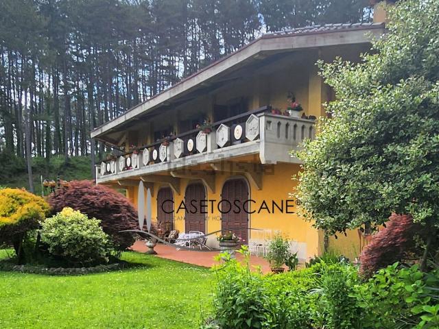 Case e ville in vendita di 380 m²