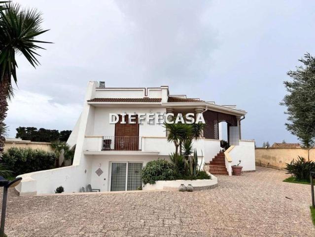 Case e ville in vendita di 380 m²