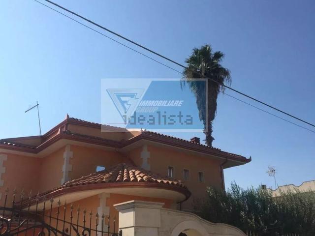 Case e ville in vendita di 380 m²