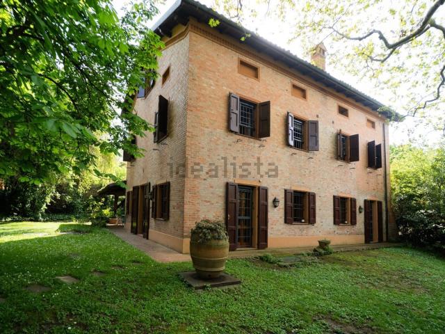 Case e ville in vendita di 380 m²