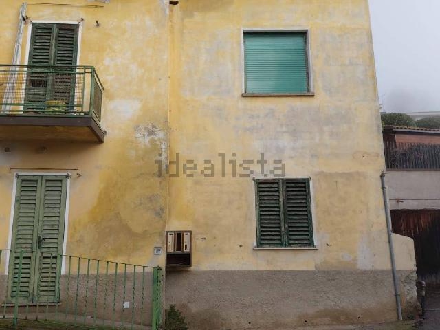 Case e ville in vendita di 380 m² in Via Castello, 8