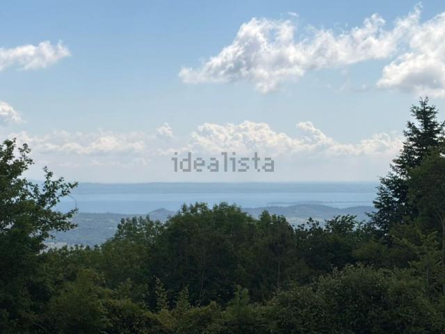 Case e ville in vendita di 380 m² in Via Muradelli