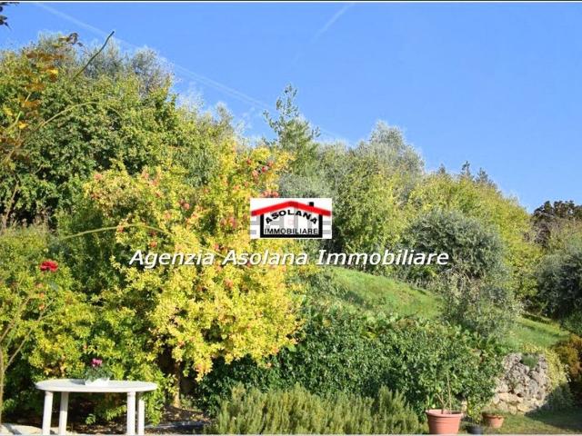 Case e ville in vendita di 380 m² in Via San Martino