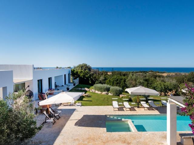 Case e ville in vendita di 380 m² in Contrada Aspri