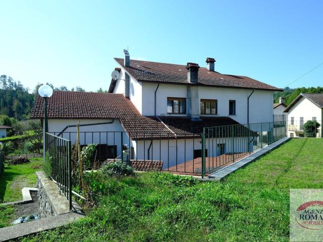 Case e ville in vendita di 380 m² in Località Maddalena, 4