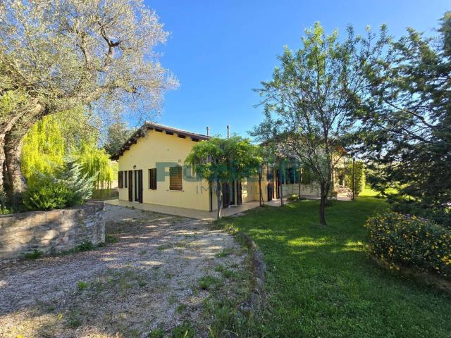 Case e ville in vendita di 381 m² in Contrada San Carlo