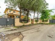 Case e ville in vendita di 383 m² in Via Morona, 7