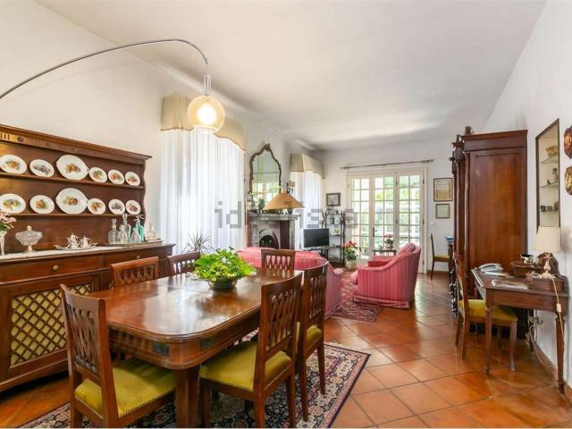 Case e ville in vendita di 384 m² in Via Gatta