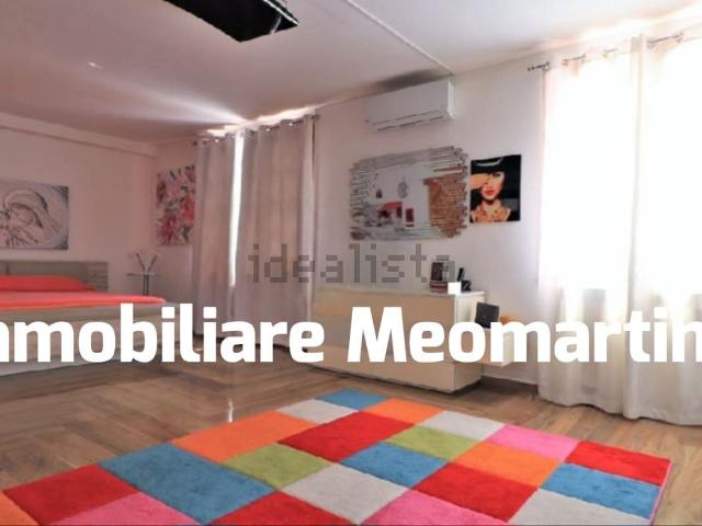 Case e ville in vendita di 385 m² in Via Gela