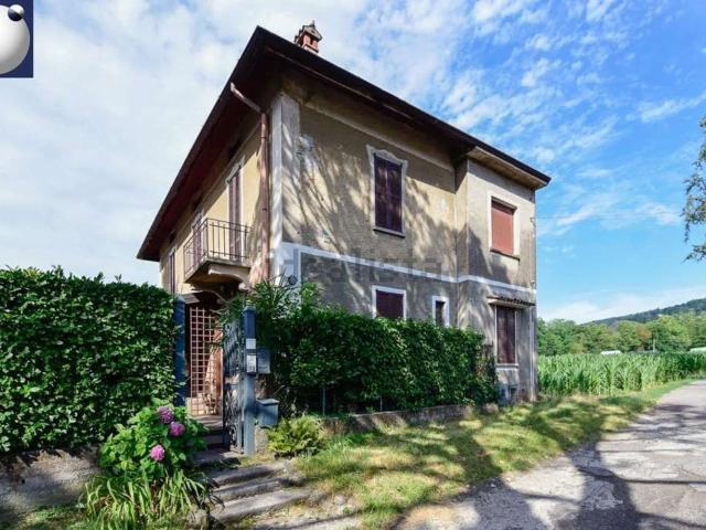 Case e ville in vendita di 385 m² in Strada Provinciale 639