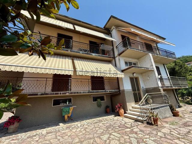 Case e ville in vendita di 386 m²