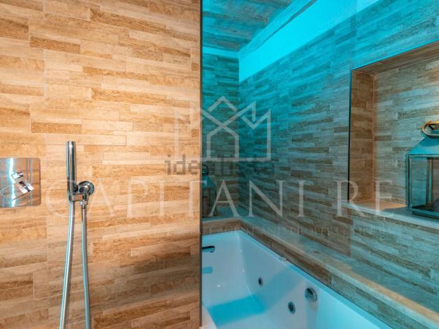 Case e ville in vendita di 387 m² in Via dei Goti