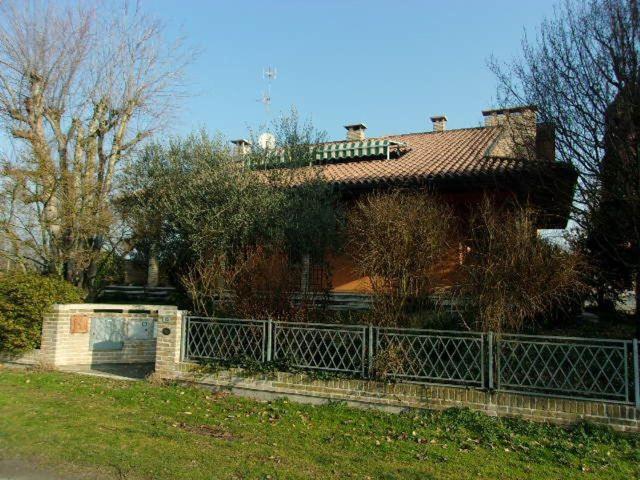 Case e ville in vendita di 390 m²