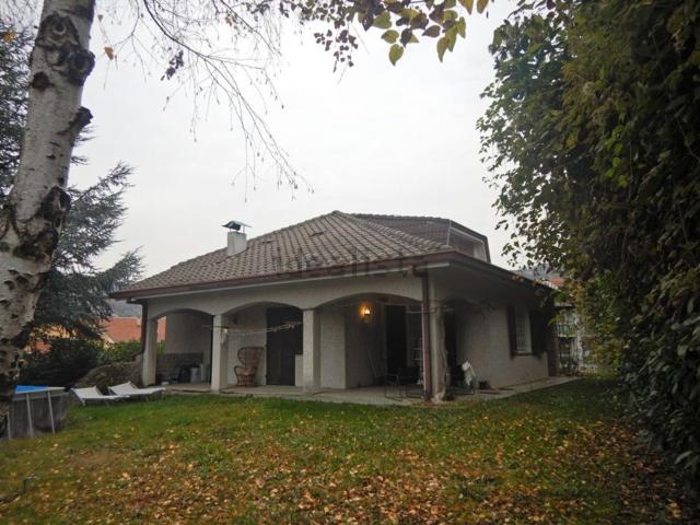 Case e ville in vendita di 390 m² in Via Bonafous, 13