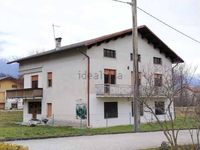 Case e ville in vendita di 390 m² in Via Giuseppe Garibaldi, 8