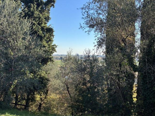 Case e ville in vendita di 390 m² in Via Marsan, 4