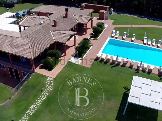 Case e ville in vendita di 39312 m²