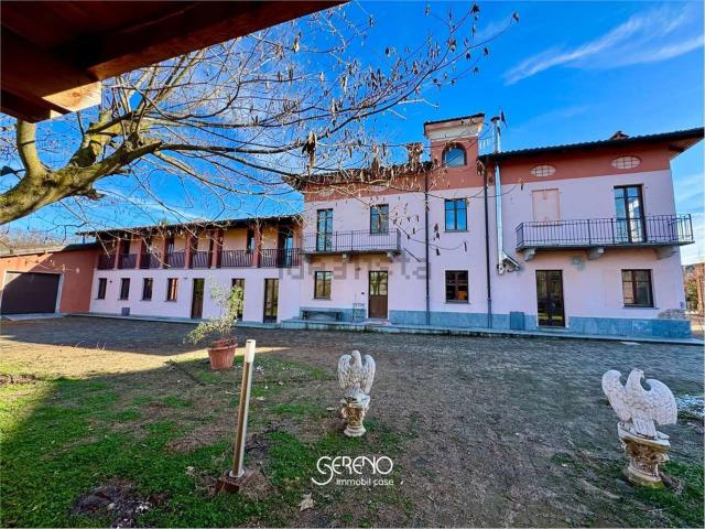 Case e ville in vendita di 394 m² in Via Basse San Sebastiano, 20