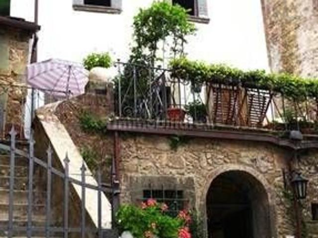 Case e ville in vendita di 394 m² in Strada Comunale del Crocifisso