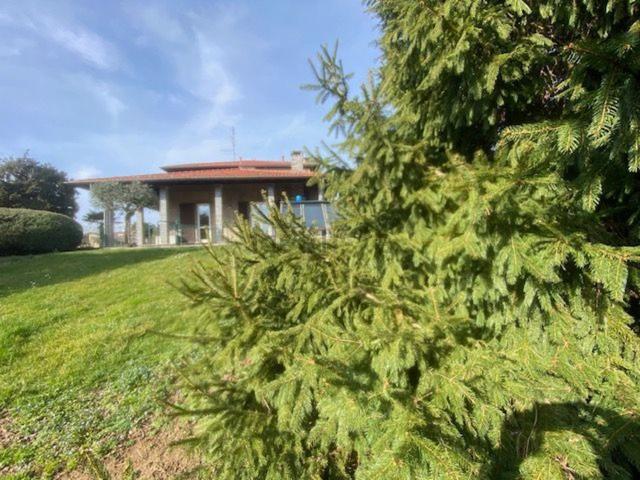 Case e ville in vendita di 395 m²