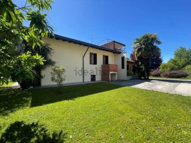 Case e ville in vendita di 395 m² in Via delle Fornaci