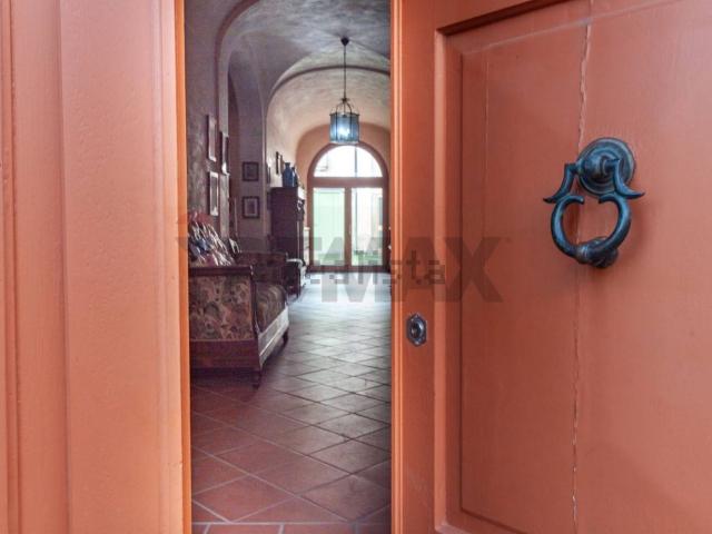Case e ville in vendita di 395 m² in Via San Martino e Solferino, 18