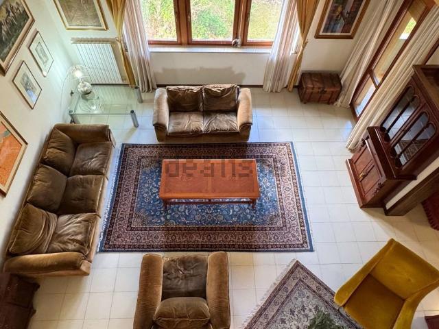 Case e ville in vendita di 395 m² in Strada Quarantasei