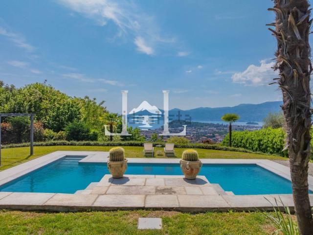 Case e ville in vendita di 396 m²