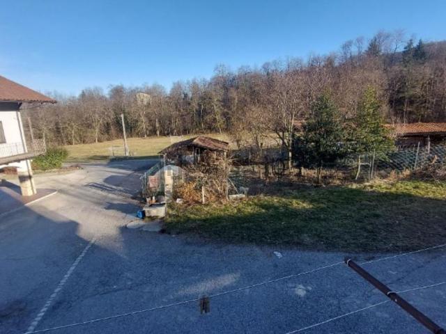 Case e ville in vendita di 397 m² in Via Pradeboni
