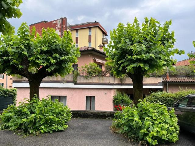Case e ville in vendita di 398 m² in Via della Conciliazione, 38