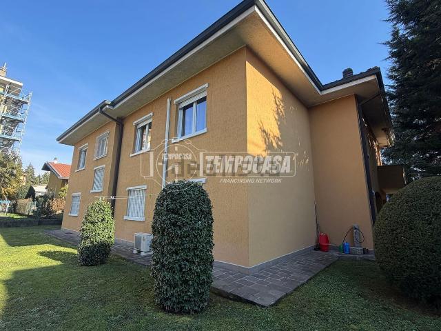 Case e ville in vendita di 399 m² in Via Ceppo, 9