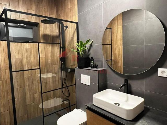 Case 4 Camere Valea Adanca