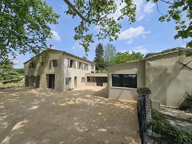 Caseneuve 84750 Achat / Vente divers 8 pièces