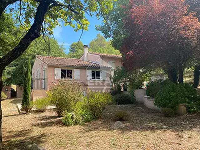 Caseneuve 84750 Achat / Vente maison 6 pièces t6 piscine parking