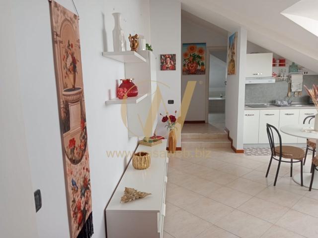 Caserta ZONA CENTRO AFFITTASI ATTICO CON GIARDINO CONDOMINIALE