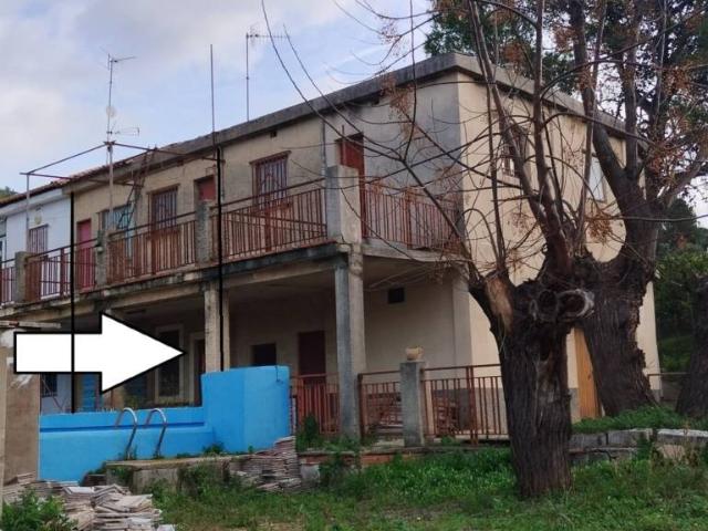 Caseta adosada en la zona de la barraca