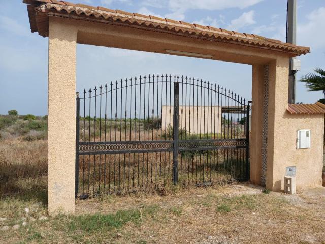 CASETA EN CREVILLENTE