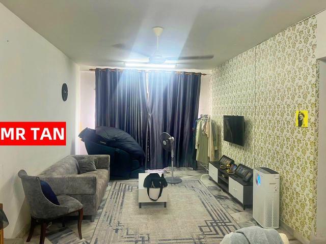 CASH OUT 170k Equine Putra Permai Apartment Blk C Behind McD