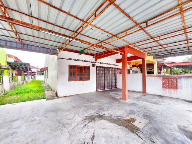 Cash Back 70k 2271 sqft 4 bilikTaman Cempaka Banting Sepang