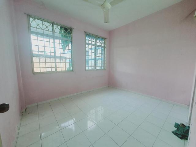 Cash Back RM10K Full Loan 100 Ground Floor Cheng Ria Malim Jaya