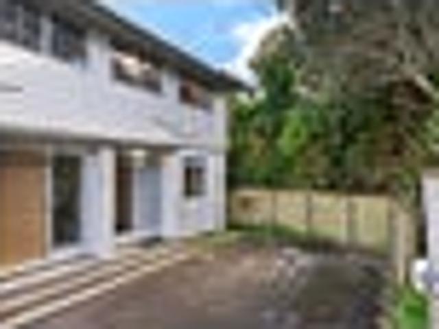Cash Price $440,000