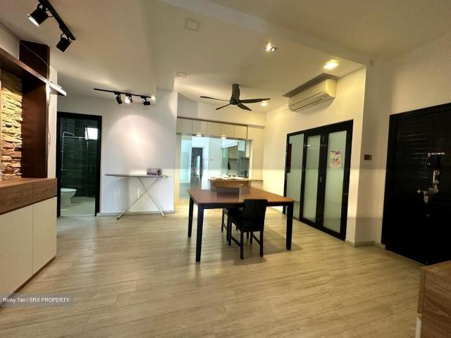 Cashew Heights Condominium D23, Condominium