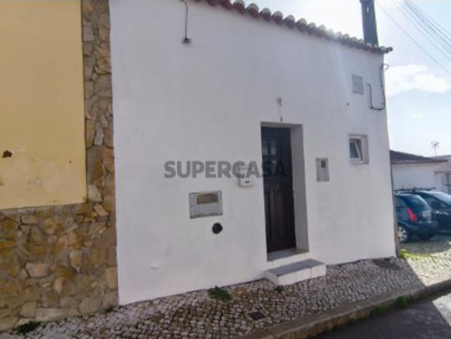 Casinha T1 Remodelada no Coração da Vila do Bispo