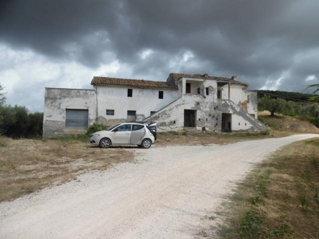Casolare in vendita a Monteprandone, Centobuchi