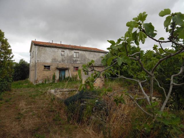 Casolare in vendita a Monteprandone, Centobuchi
