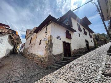 CASONA EN VENTA EN EL CENTRO HISTÓRICO DEL CUSCO