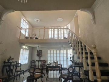 CASONA EN VENTA EN LA GARCIA GINERES