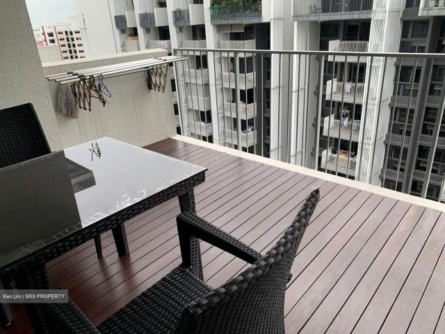 Caspian D22, Condominium